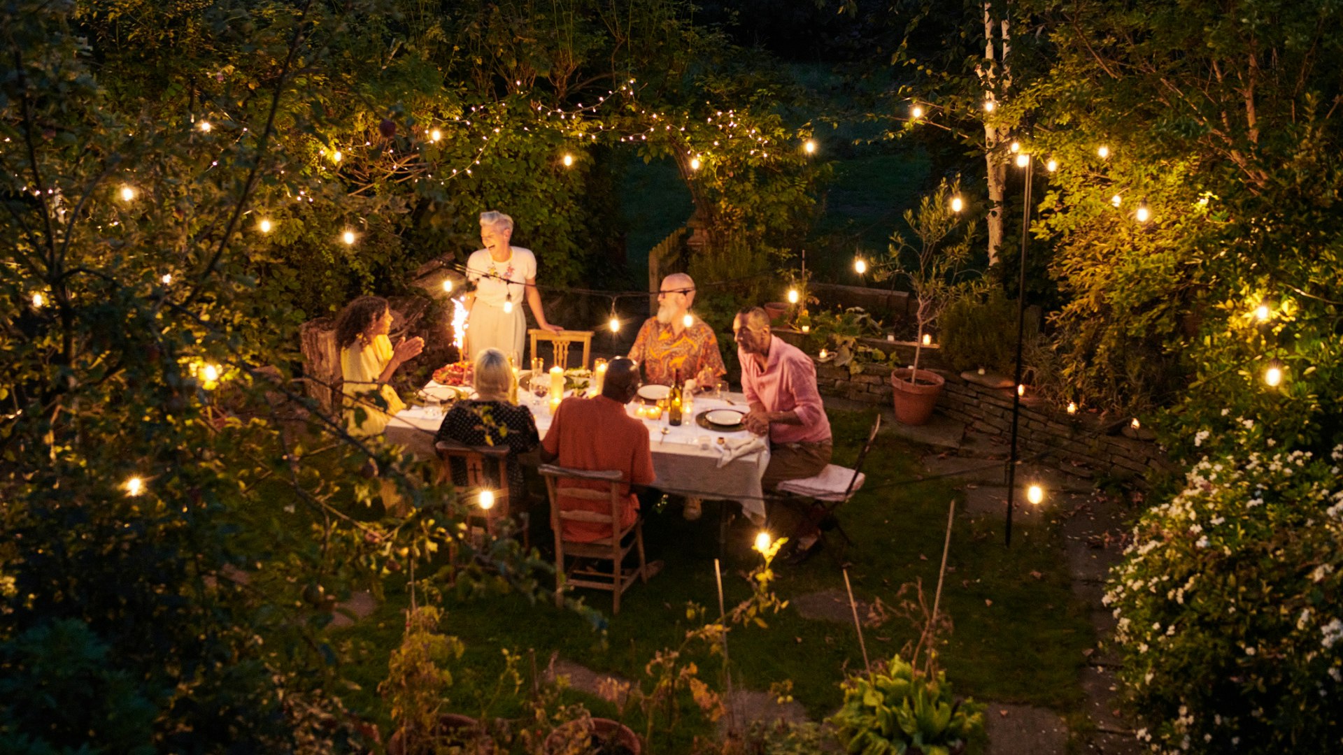 The best solar garden lights to buy an extensive guide